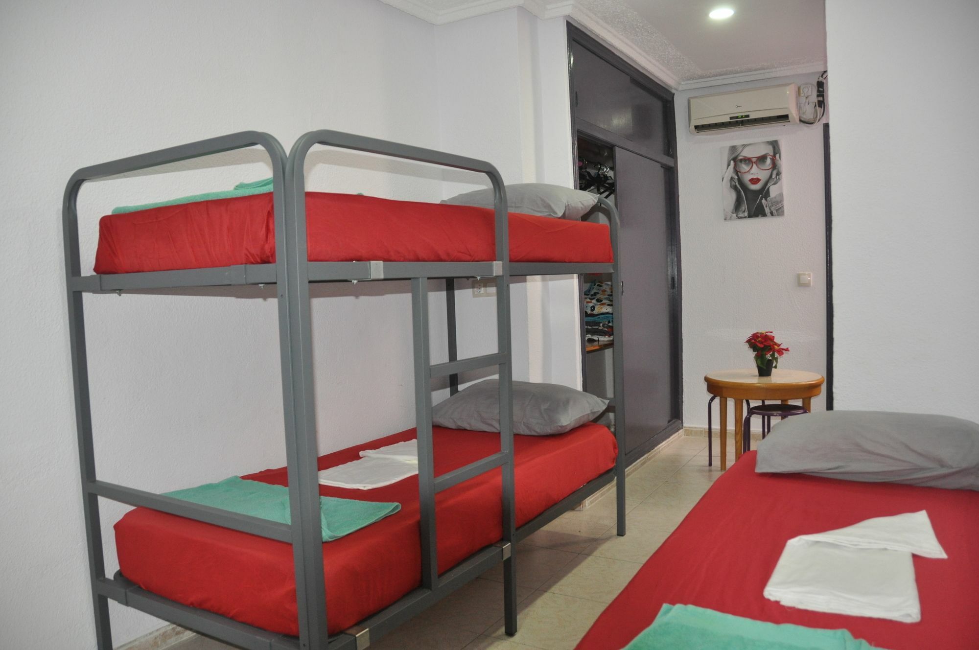 Hostal Mayor Аликанте Экстерьер фото